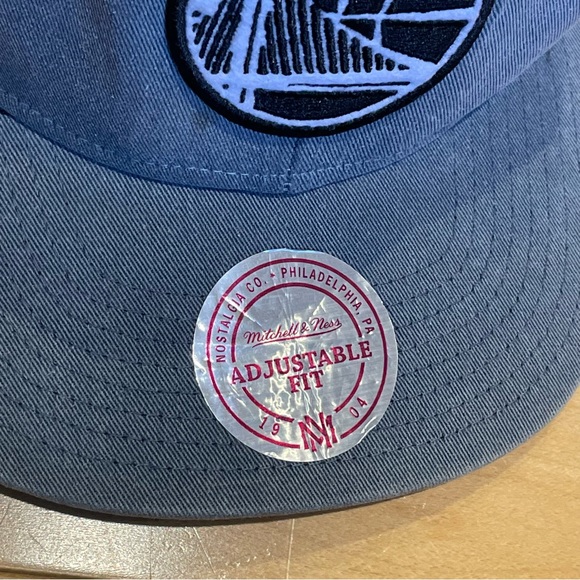 2/50🎶 Golden State Warriors Philadelphia Basketball NBA hat - Picture 2 of 4